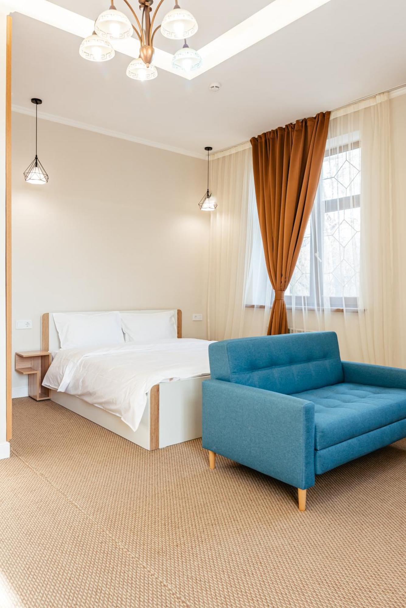 Aykun Hotel Almaty Exterior photo